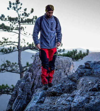 Sistema de tres capas para vestirse en montaña